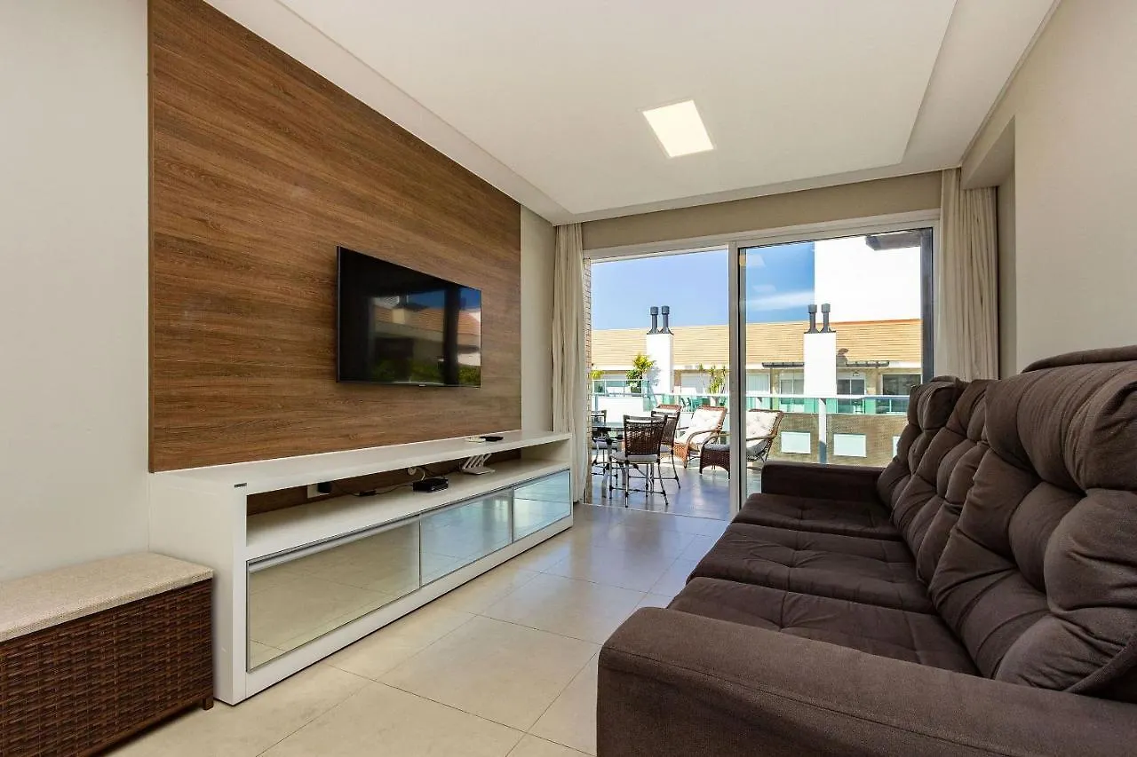 Boulevard Bombinhas: Luxury Beachfront Penthouse with Private Jacuzzi Apartment