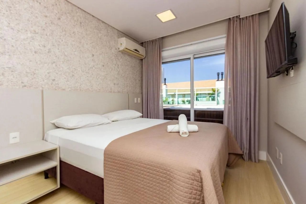 Boulevard Bombinhas: Luxury Beachfront Penthouse with Private Jacuzzi Brazil