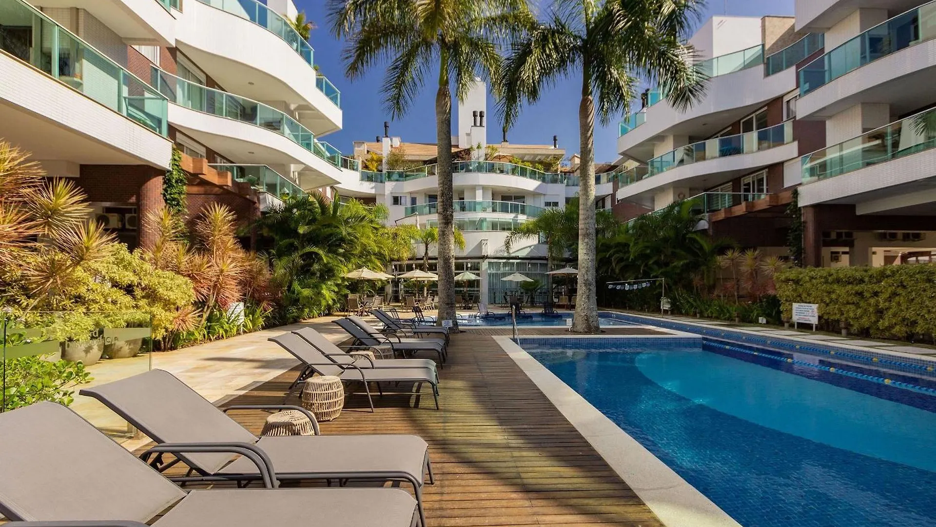 Boulevard Bombinhas: Luxury Beachfront Penthouse with Private Jacuzzi Brazil